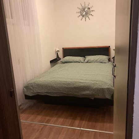 Apartman Tilia Belgrado Esterno foto
