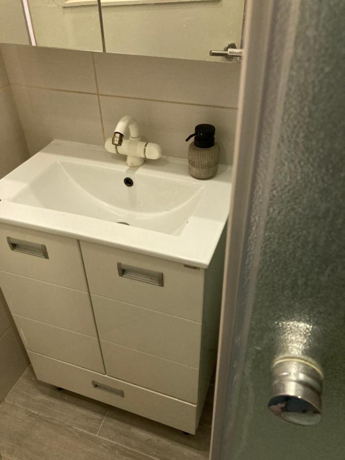Apartman Tilia Belgrado Esterno foto