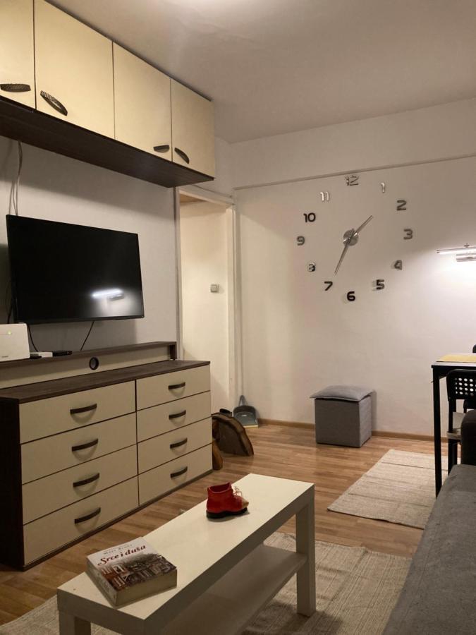 Apartman Tilia Belgrado Esterno foto