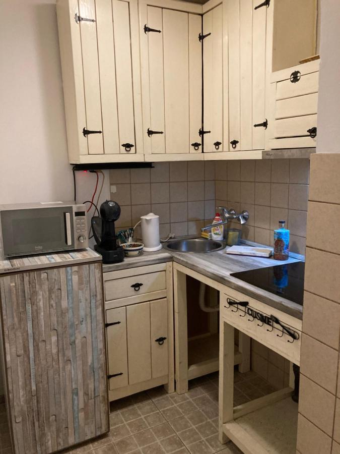 Apartman Tilia Belgrado Esterno foto