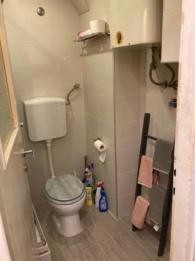 Apartman Tilia Belgrado Esterno foto