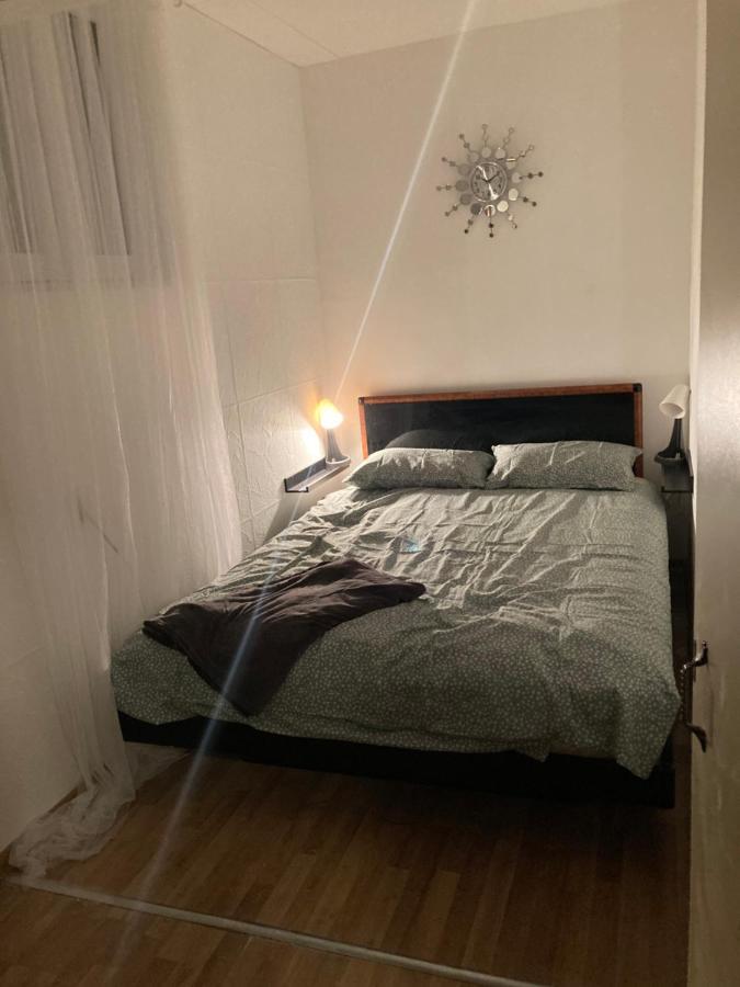 Apartman Tilia Belgrado Esterno foto